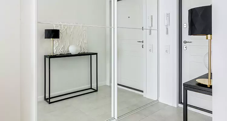 Mirrored Bifold Closet Doors Repair in Hercules, CA