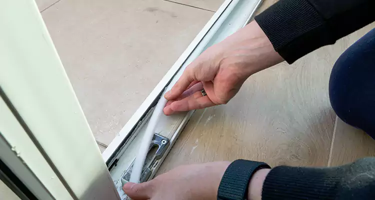 Garage Door Off Track Repair in Hercules, CA