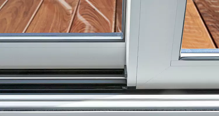 Patio Doors Leaking Water Issue Repair Services in Hercules, CA