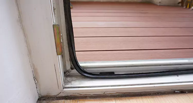 Why Choose Us for Leaking Sliding Glass Door Repair in Hercules, CA?