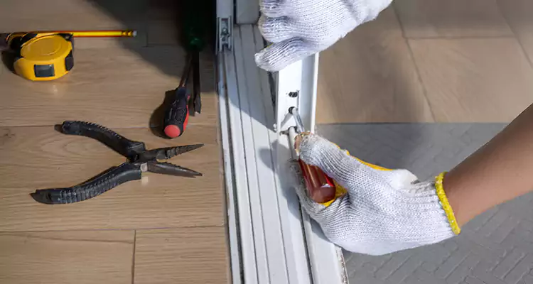 Closet Sliding Door Track Repair in Hercules, CA