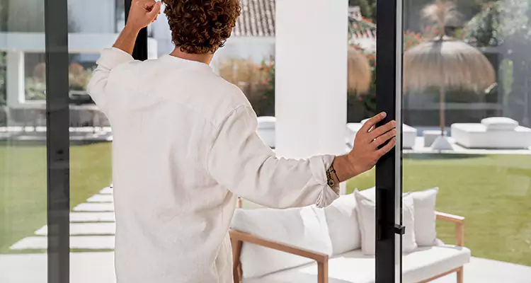 Fix Backyard Sliding Door Hard To Operate in Hercules, CA