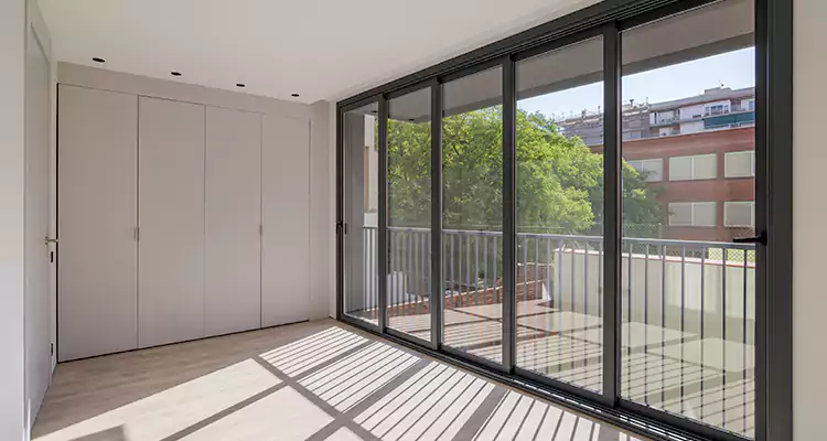 Fix Sliding Screen Door Track in Hercules, CA